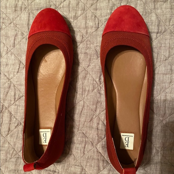 Red Ellen DeGeneres “Heart” Ballet Flats - Picture 2 of 4